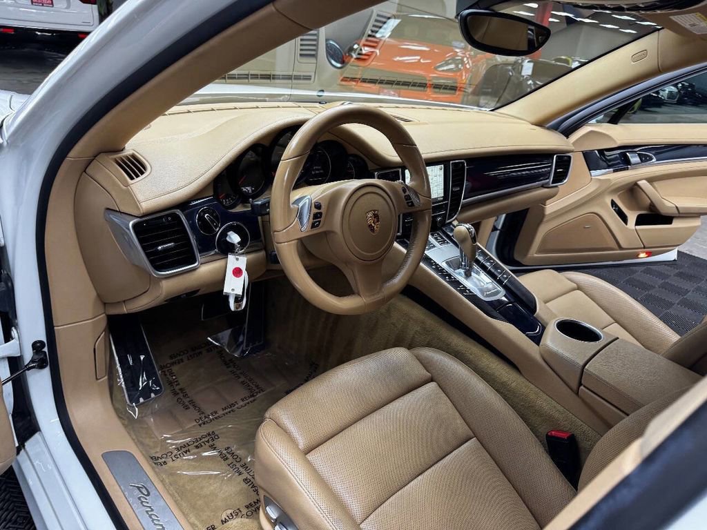 Used 2015 Porsche Panamera 4 AWD/4WD image 38