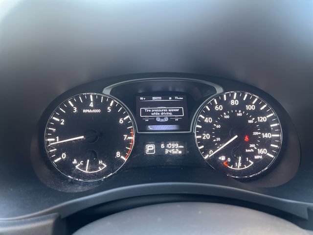 Used 2015 Nissan Pathfinder Platinum w/ Cargo Package AWD/4WD image 11
