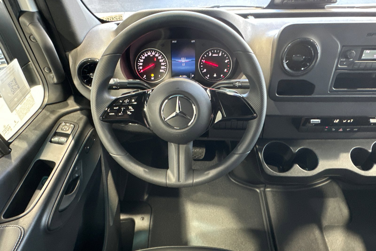 New 2025 Mercedes-Benz Sprinter 2500 image 13