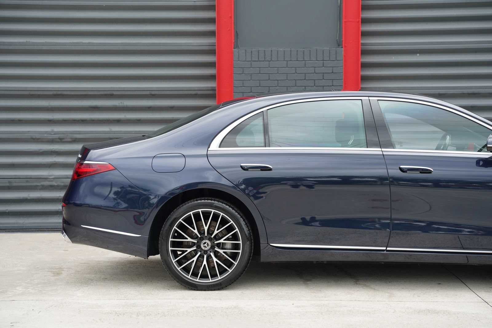 Used 2023 Mercedes-Benz S 580 4MATIC Sedan w/ Warmth & Comfort Package image 10