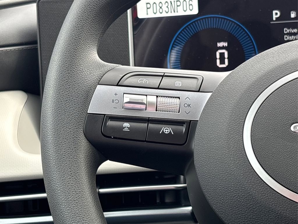 New 2026 Hyundai Tucson SE image 21