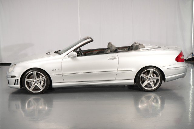 Used 2007 Mercedes-Benz CLK 63 AMG Cabriolet image 2