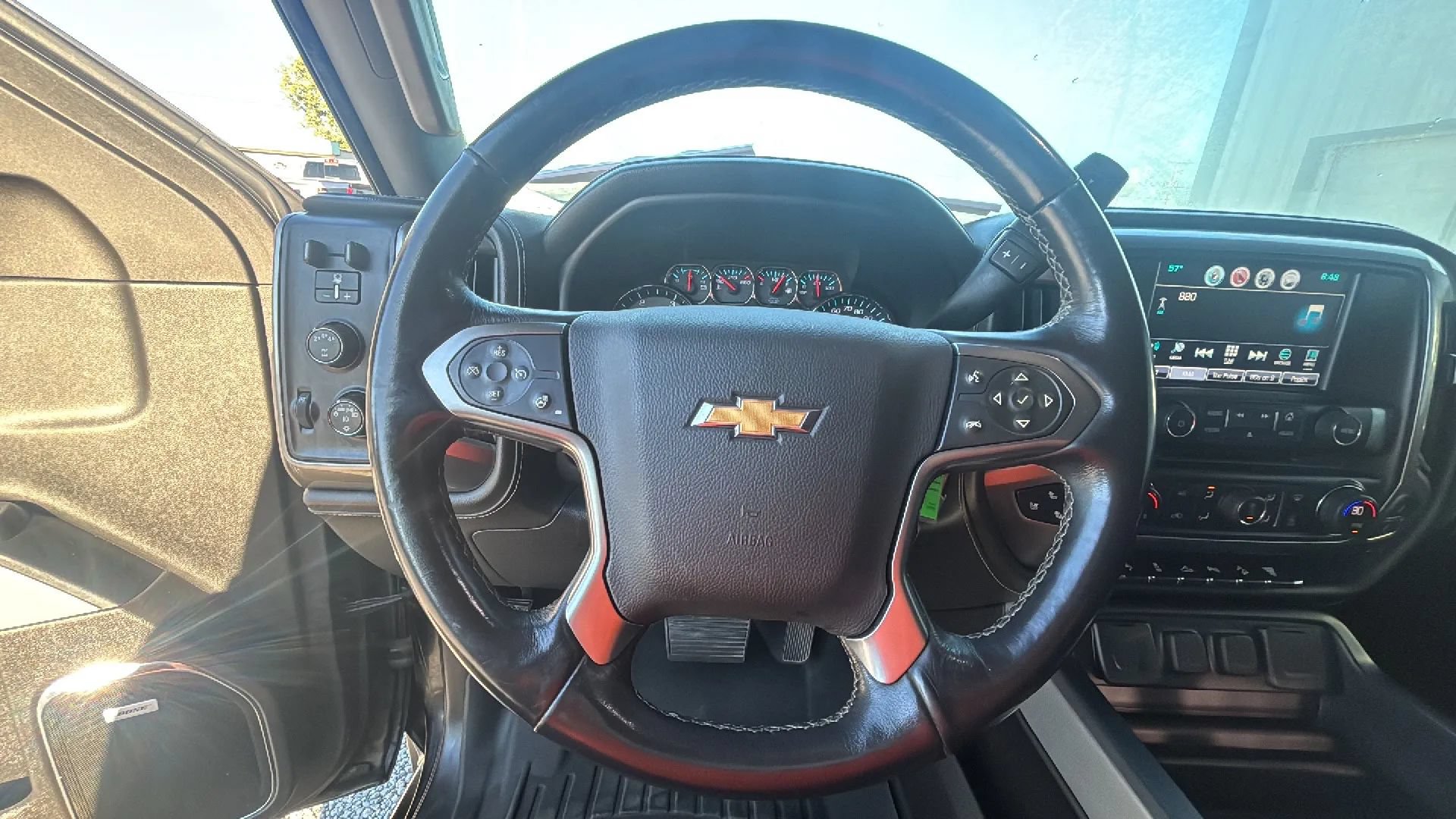 Used 2019 Chevrolet Silverado 2500 LTZ w/ Midnight Edition AWD/4WD image 23