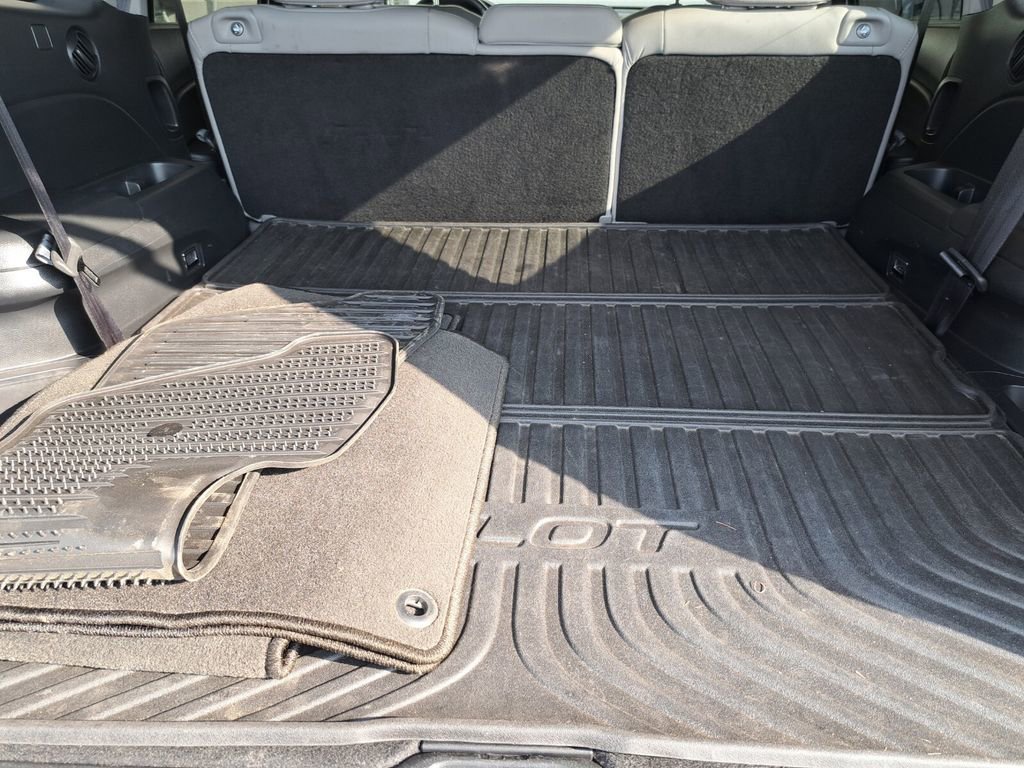 Used 2017 Honda Pilot Touring image 23