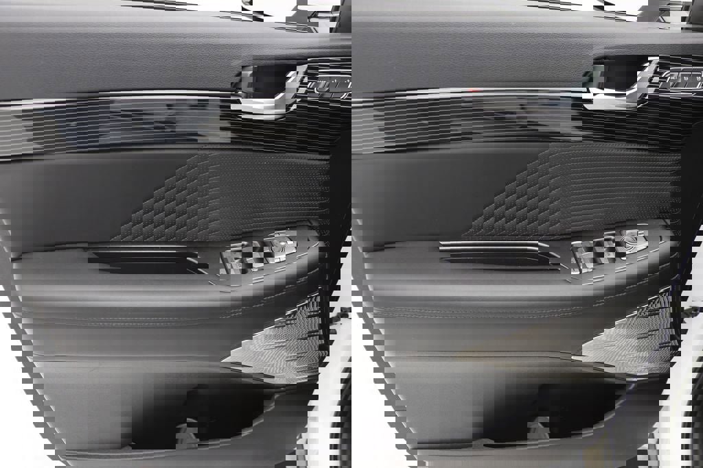 Used 2025 Hyundai Palisade Calligraphy image 16