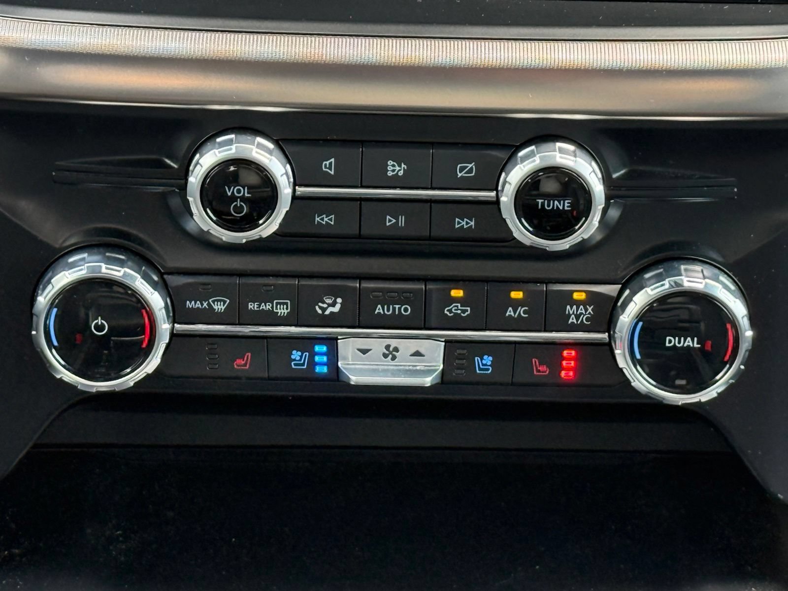 Certified 2023 Ford F150 Raptor AWD/4WD image 27