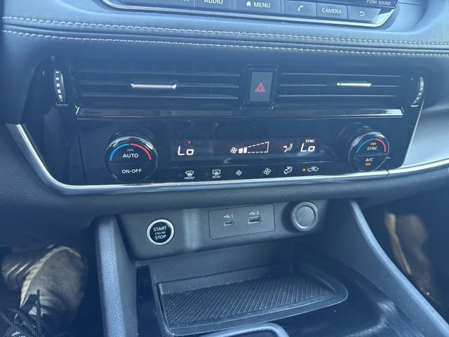 Certified 2021 Nissan Rogue SV AWD/4WD image 16