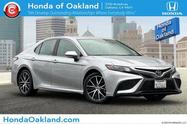 Used 2023 Toyota Camry SE