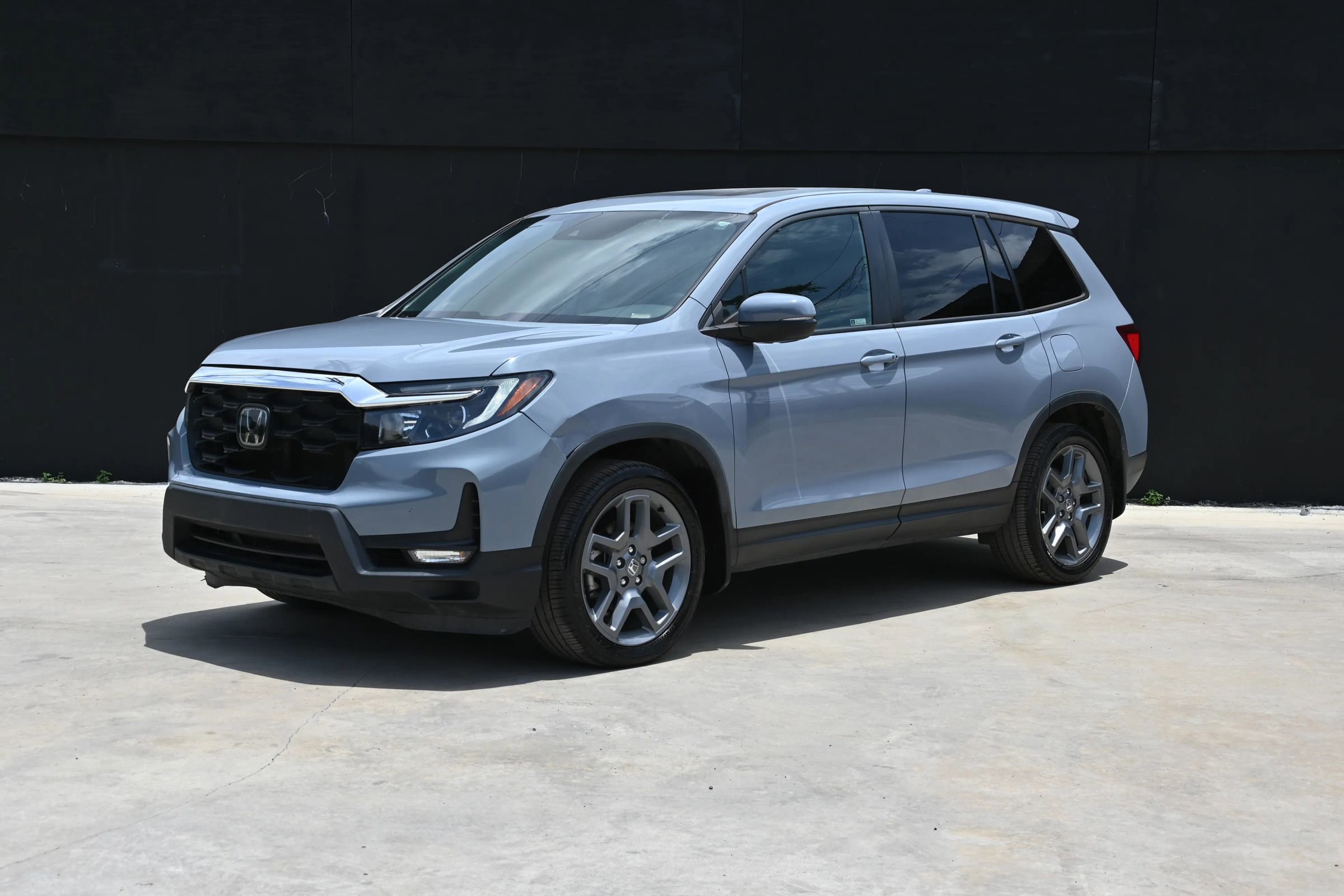 Used 2022 Honda Passport EX-L image 1