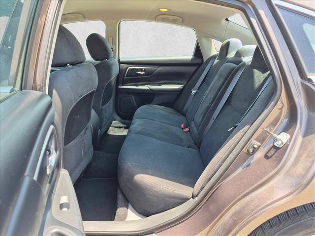 Used 2015 Nissan Altima 2.5 S w/ Special Edition Package FWD image 18