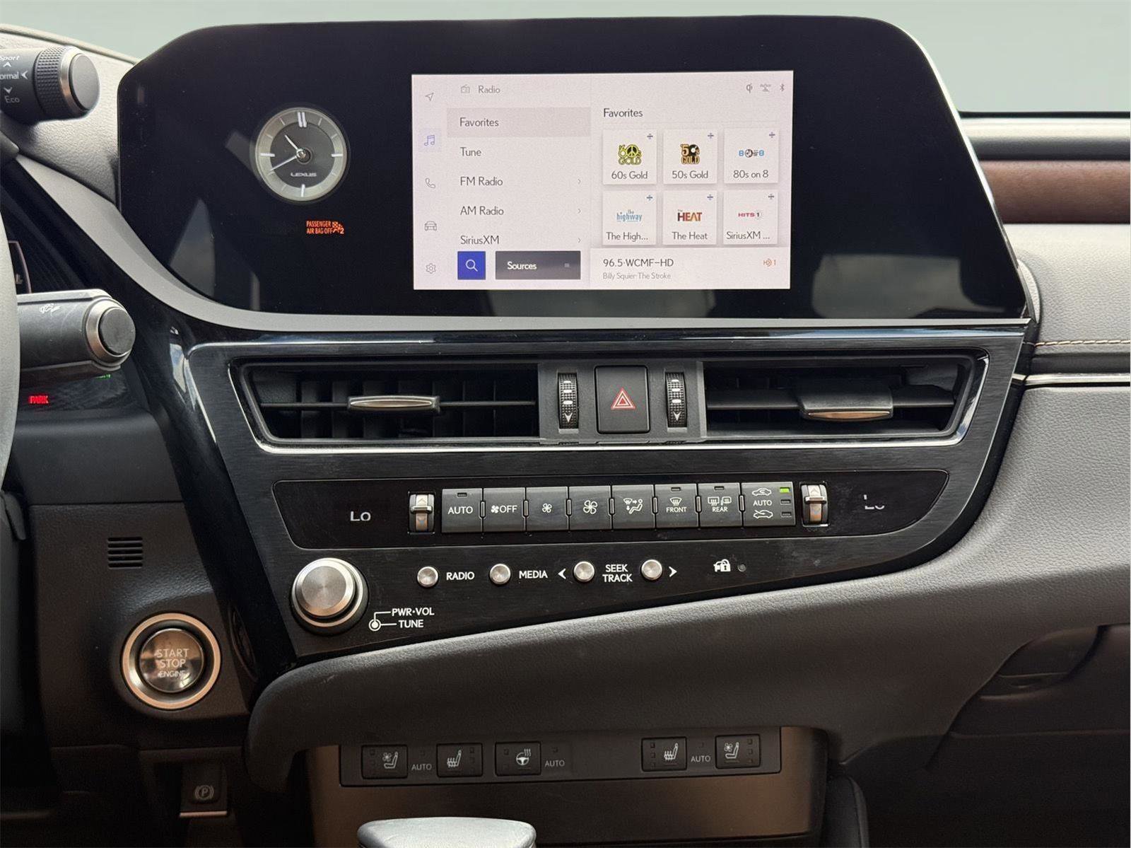 Certified 2023 Lexus ES 250 w/ Premium Package AWD/4WD image 17