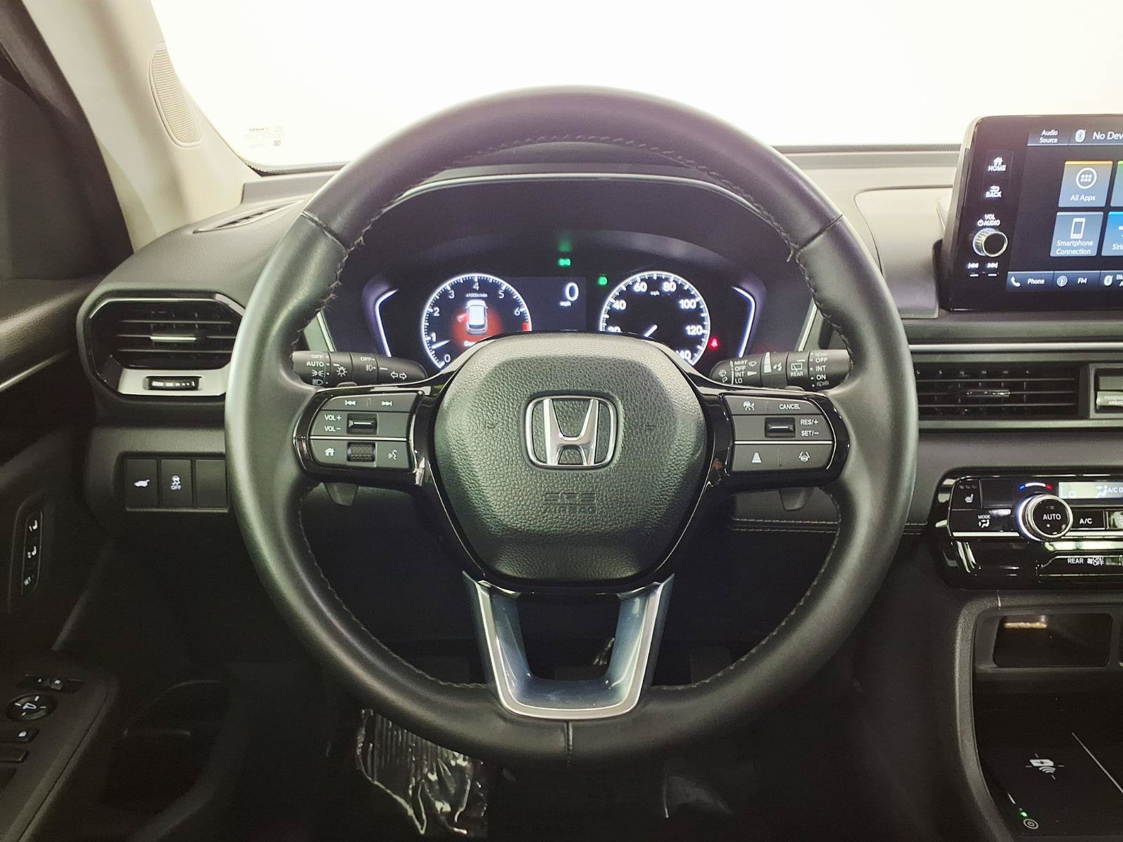 Used 2024 Honda Pilot EX-L image 16