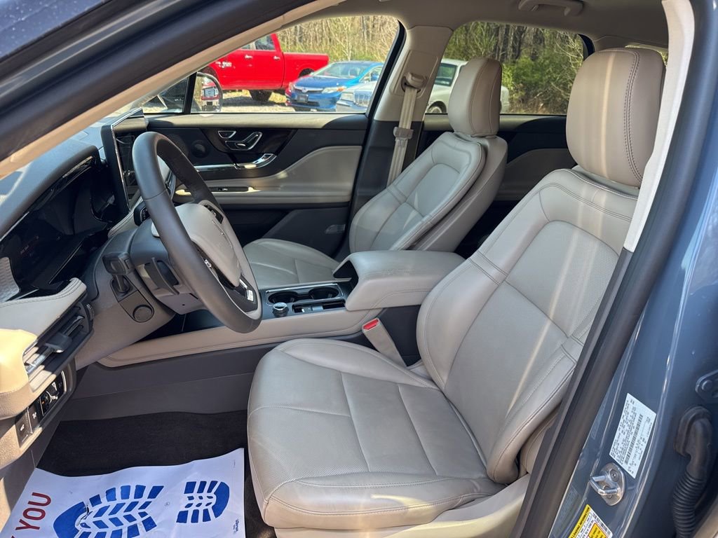 Used 2023 Lincoln Corsair AWD w/ Equipment Group 101A image 14