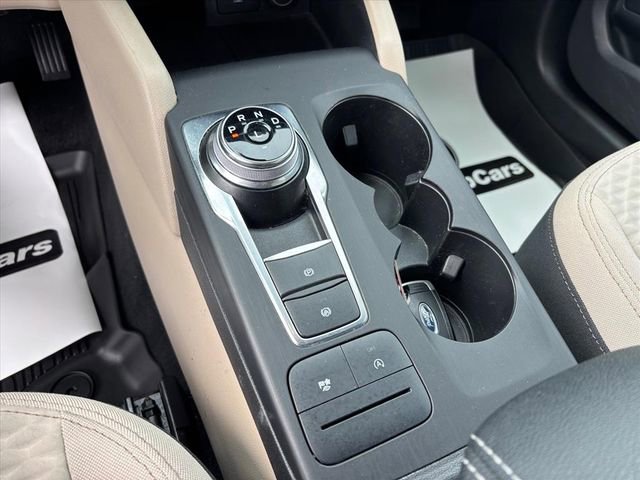 Used 2020 Ford Escape SE image 18