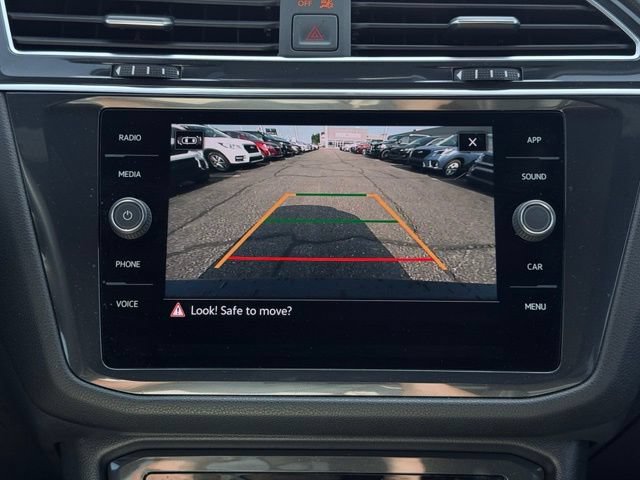 Used 2023 Volkswagen Tiguan SE R-Line AWD/4WD image 41