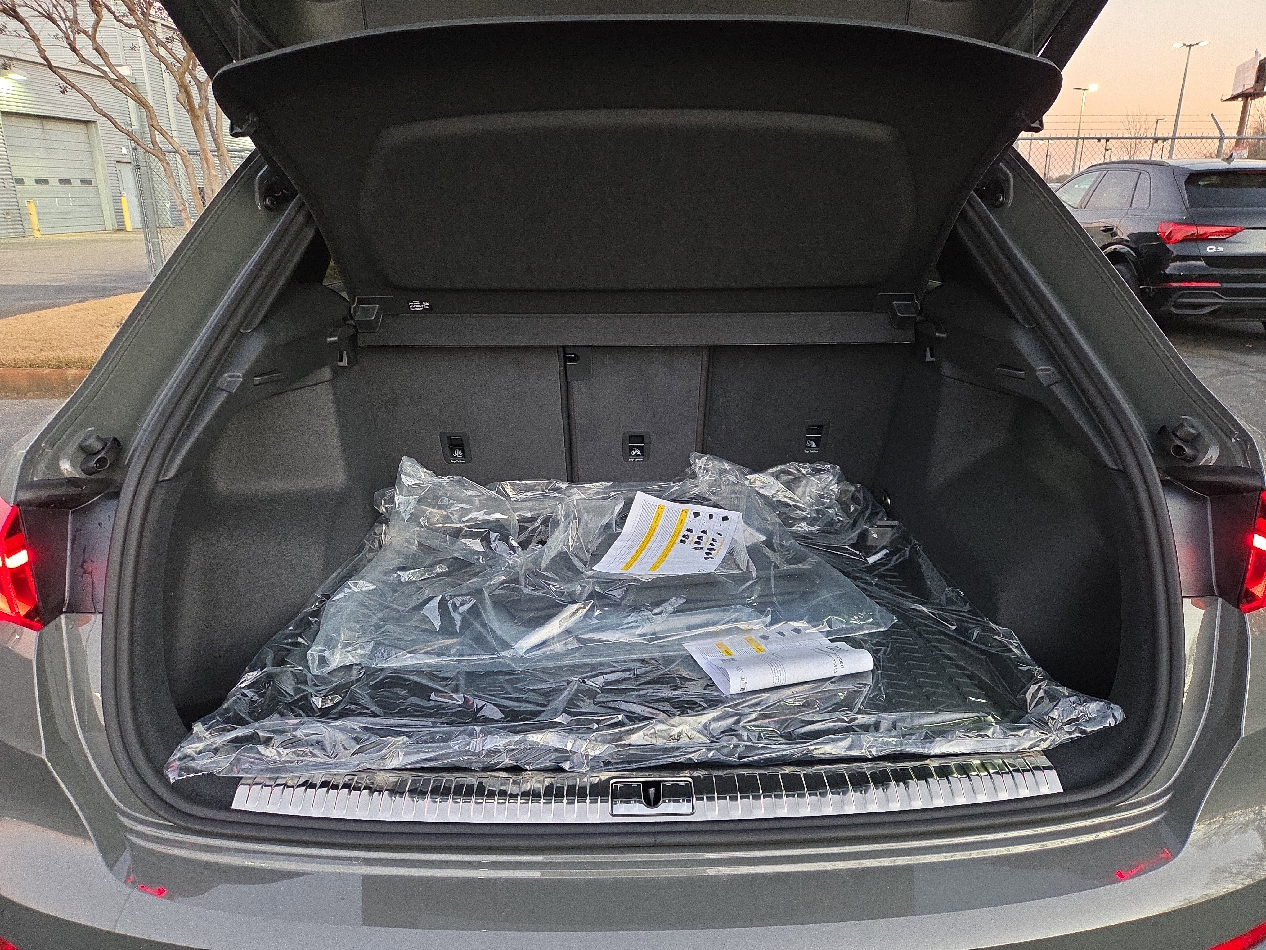 New 2025 Audi Q3 2.0T Premium image 8