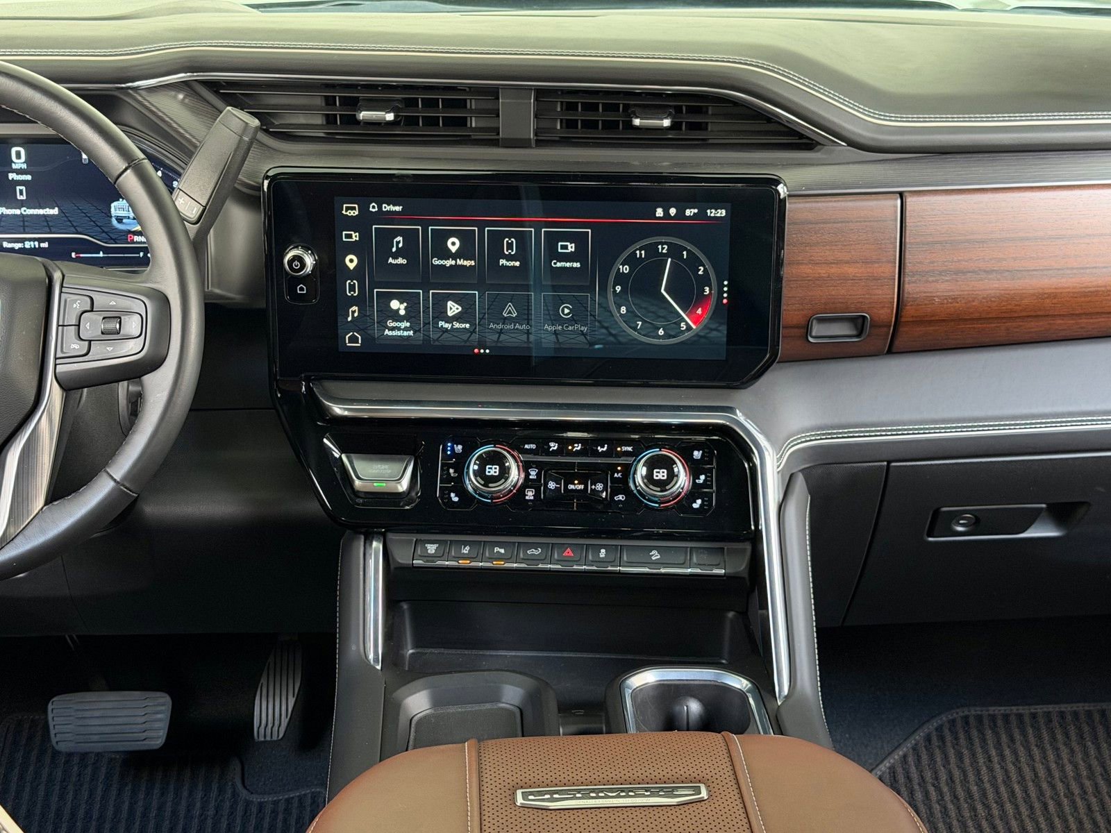 Used 2024 GMC Sierra 2500 Denali Ultimate image 5