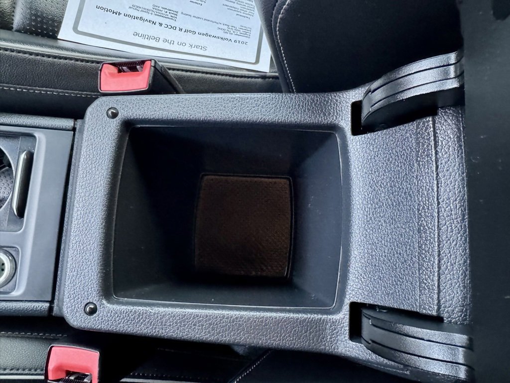 Used 2019 Volkswagen Golf R 4-Door image 43