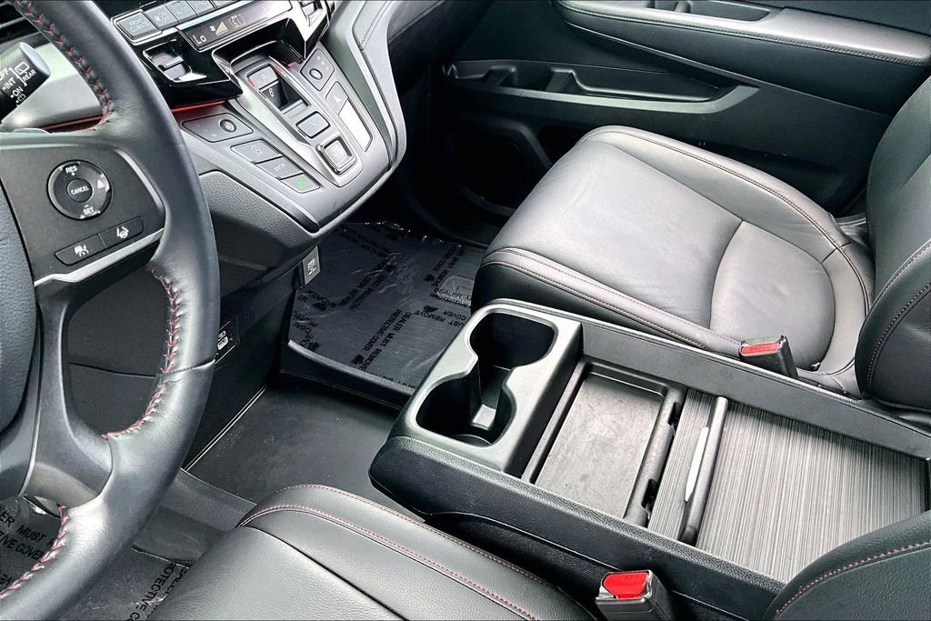 Certified 2024 Honda Odyssey Sport image 13