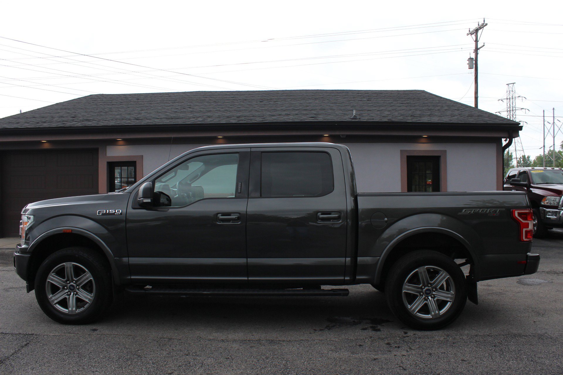 Used 2018 Ford F150 XLT w/ Equipment Group 302A Luxury AWD/4WD image 10
