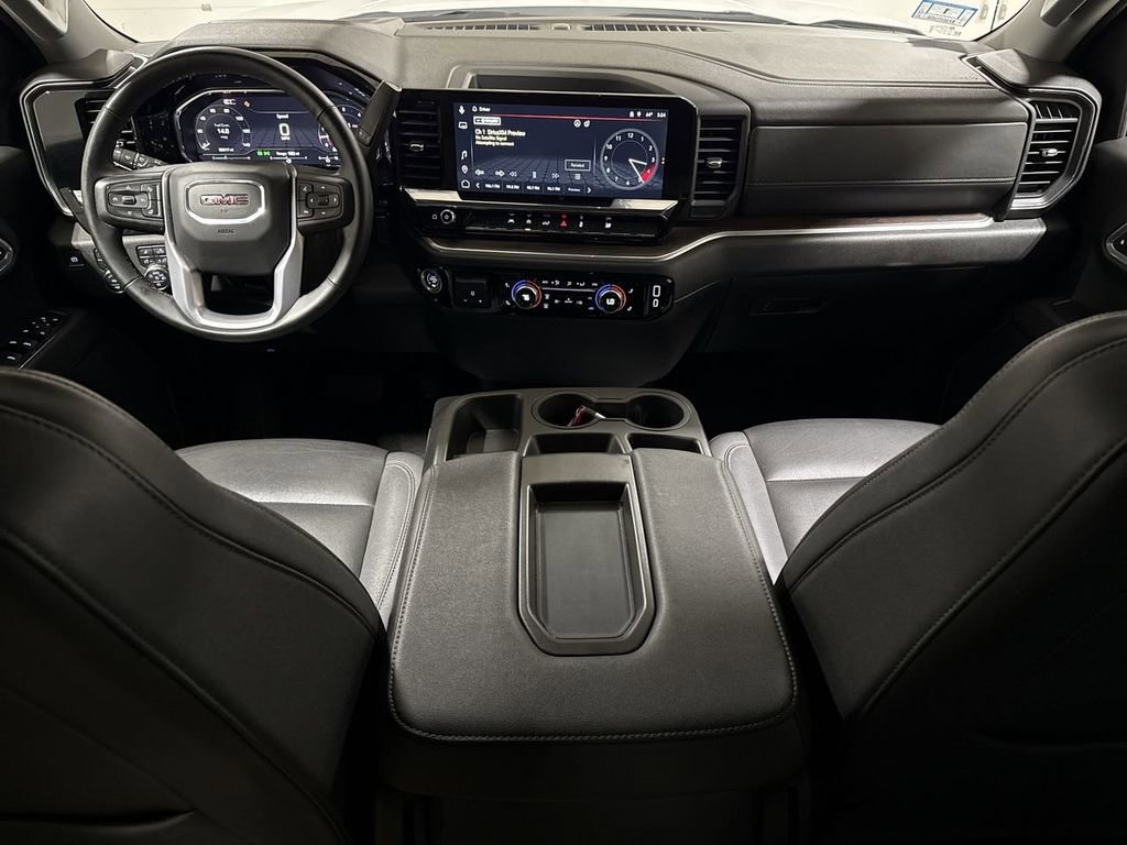 Used 2025 GMC Sierra 1500 SLT image 10
