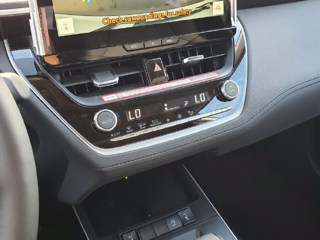 New 2026 Toyota Corolla Cross XLE w/ Convenience Package FWD image 28