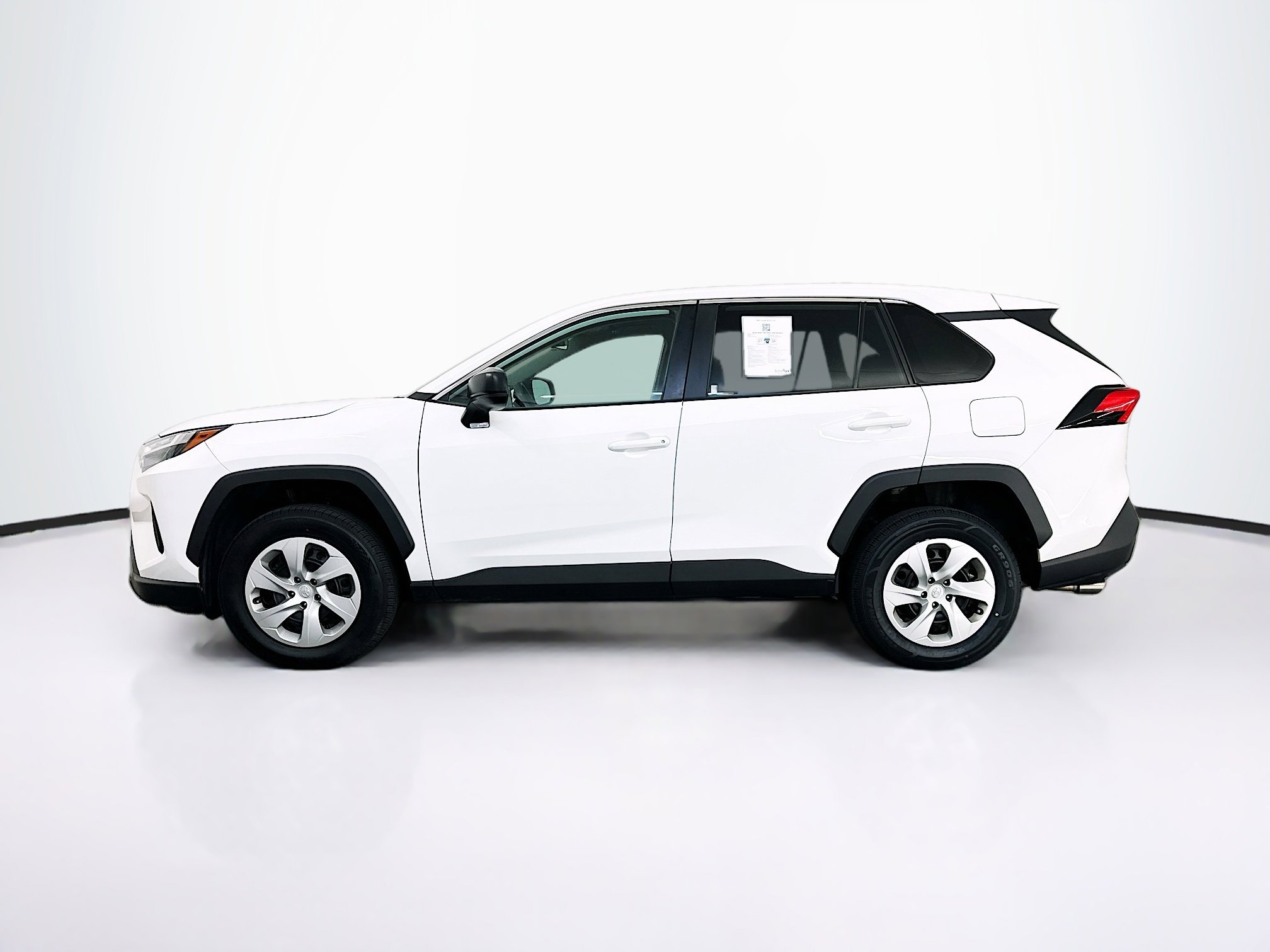 Used 2024 Toyota RAV4 LE image 4