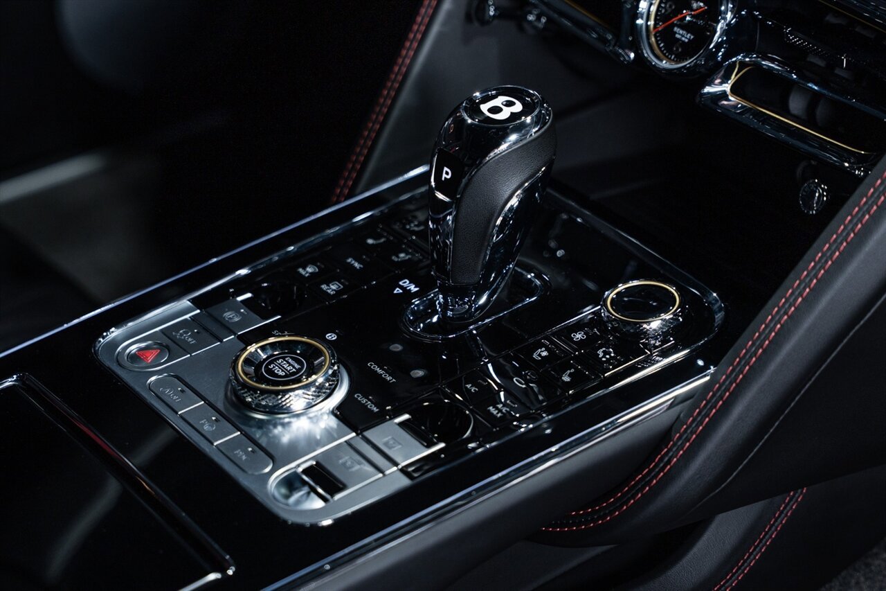 Used 2022 Bentley Flying Spur V8 image 67