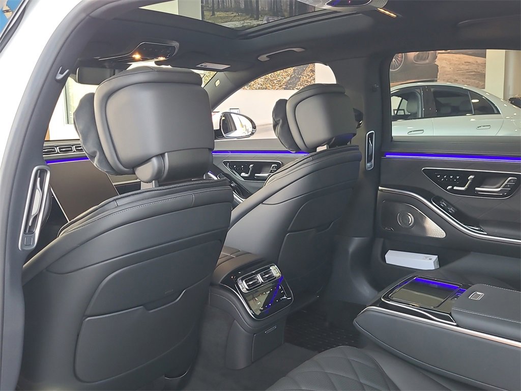 New 2026 Mercedes-Benz S 580 4MATIC Sedan image 10