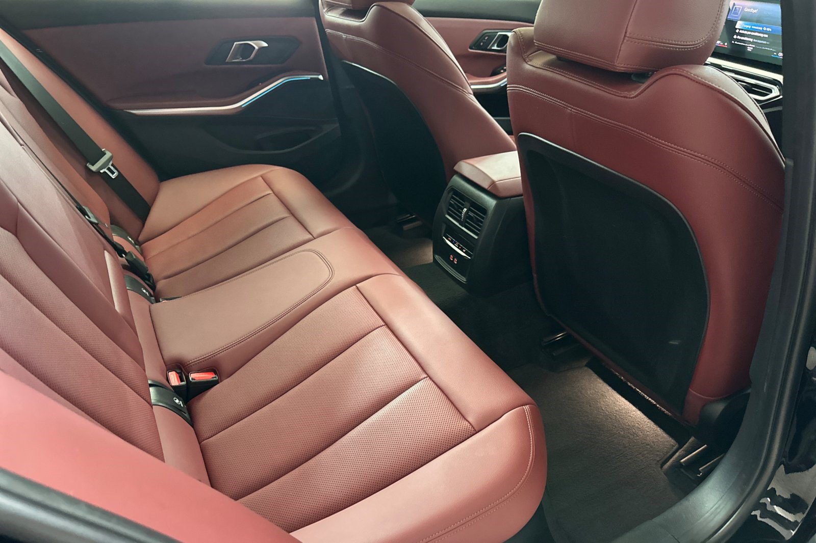 Certified 2024 BMW 330e w/ Convenience Package RWD image 34