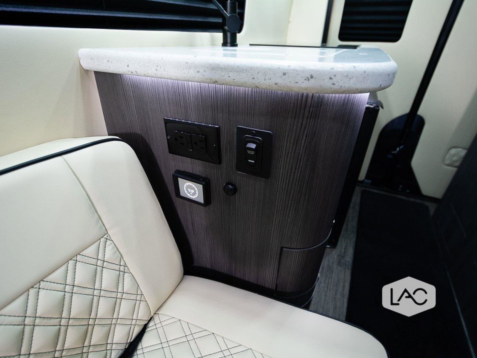 Used 2024 Mercedes-Benz Sprinter 3500 image 18