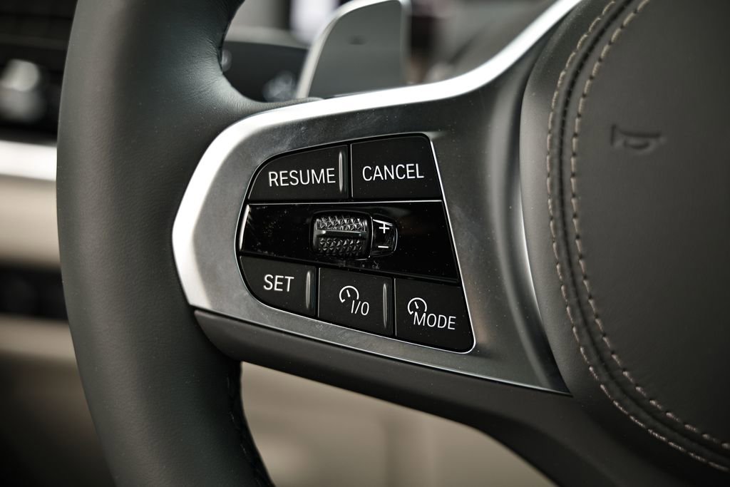 New 2026 BMW X5 xDrive50e w/ Executive Package image 36