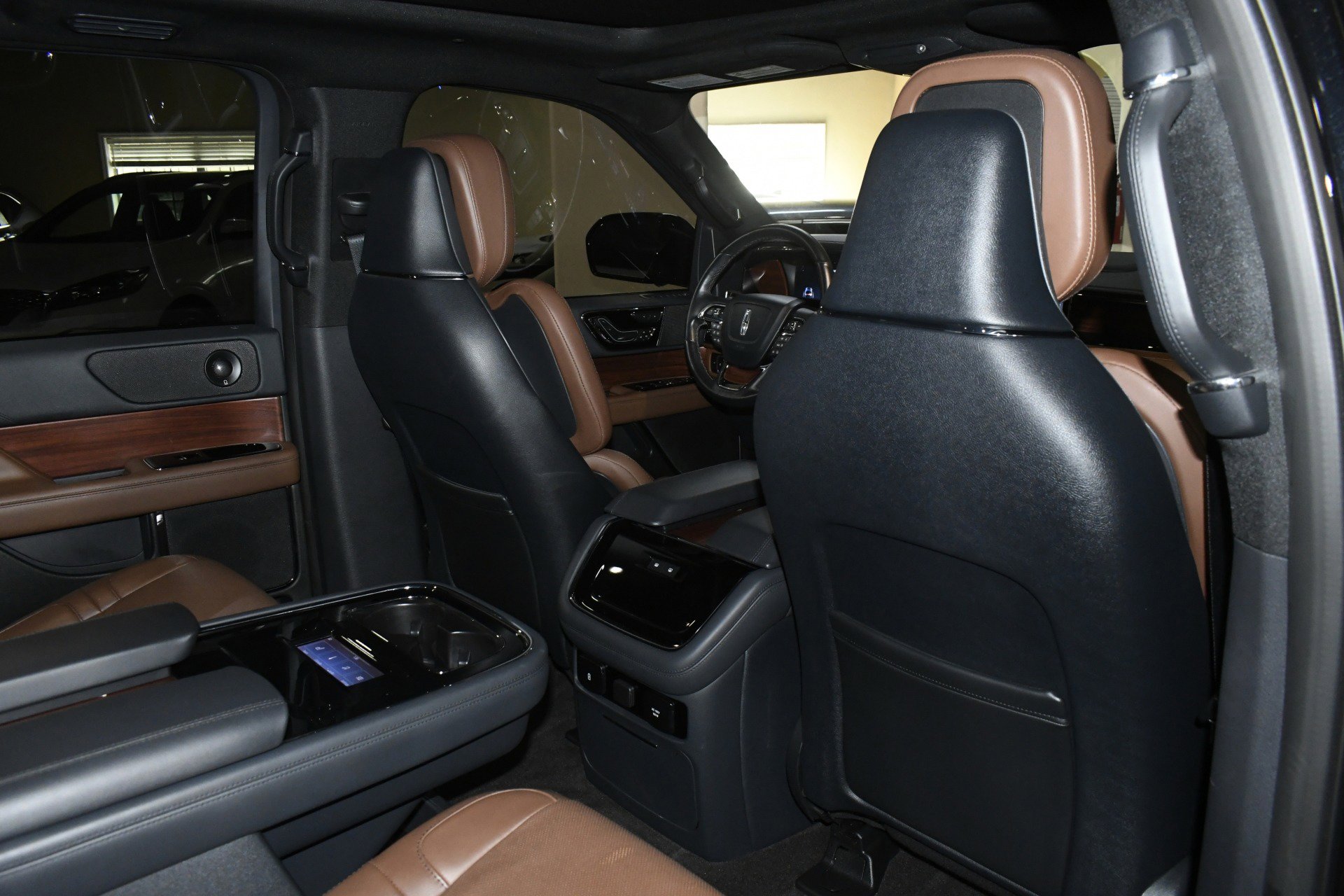 Used 2023 Lincoln Navigator Reserve image 16
