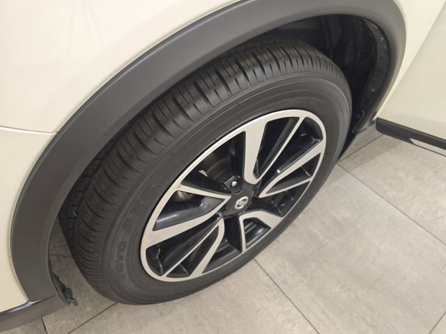 Used 2019 Nissan Rogue SL w/ Premium Package FWD image 40