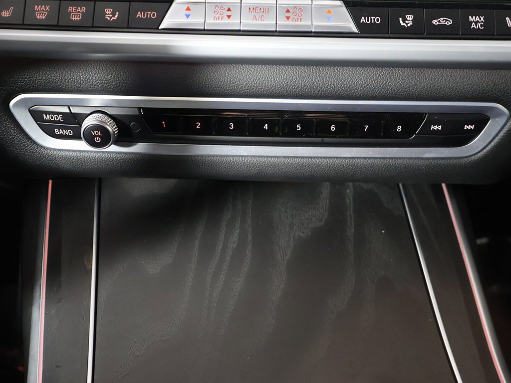 Used 2022 BMW X7 M50i image 56