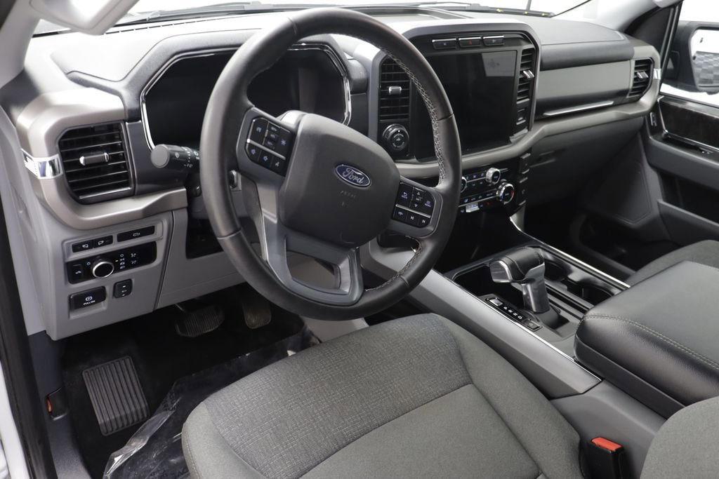 Used 2024 Ford F150 Lightning XLT image 7