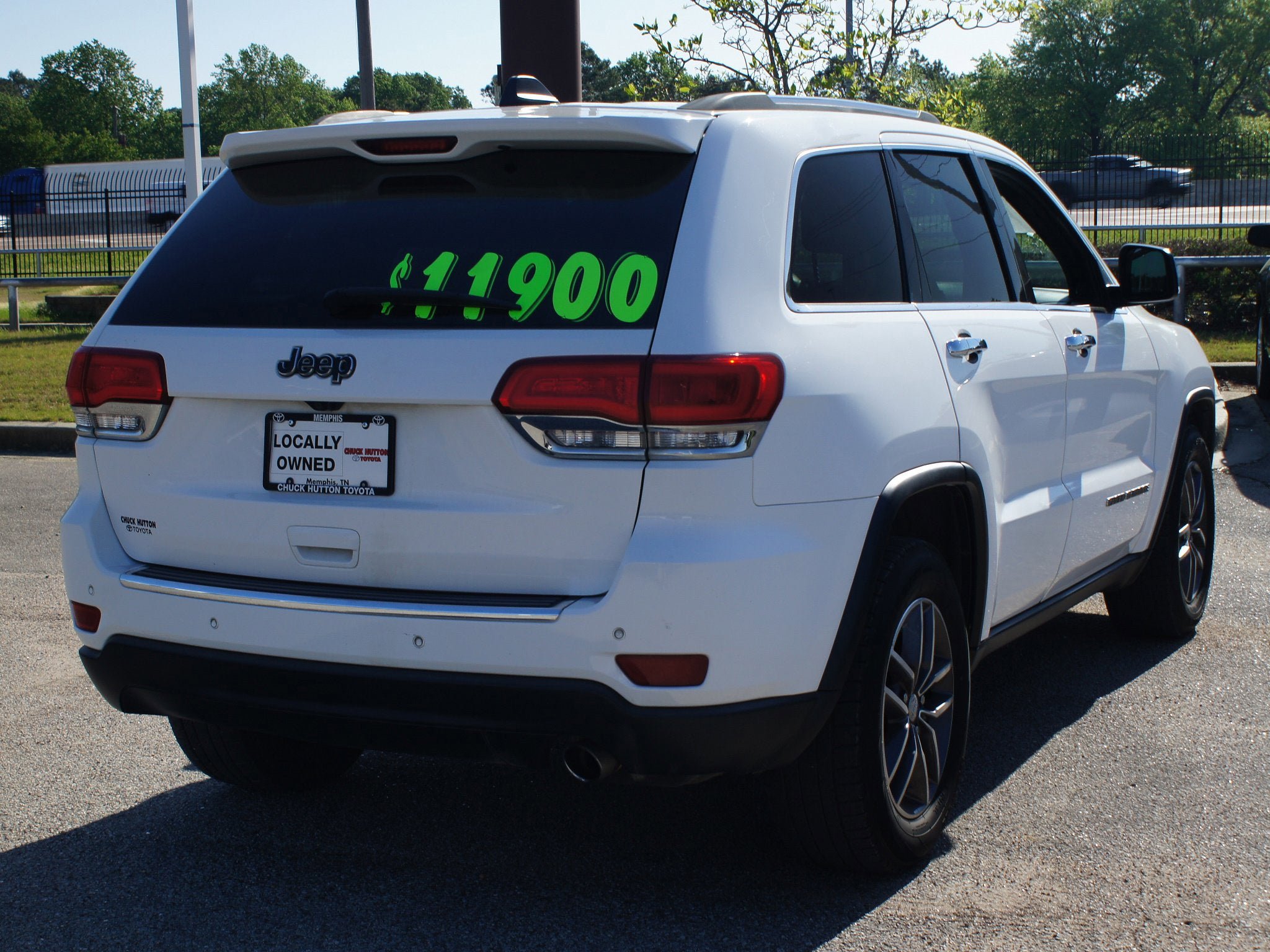 Used 2018 Jeep Grand Cherokee Limited image 14