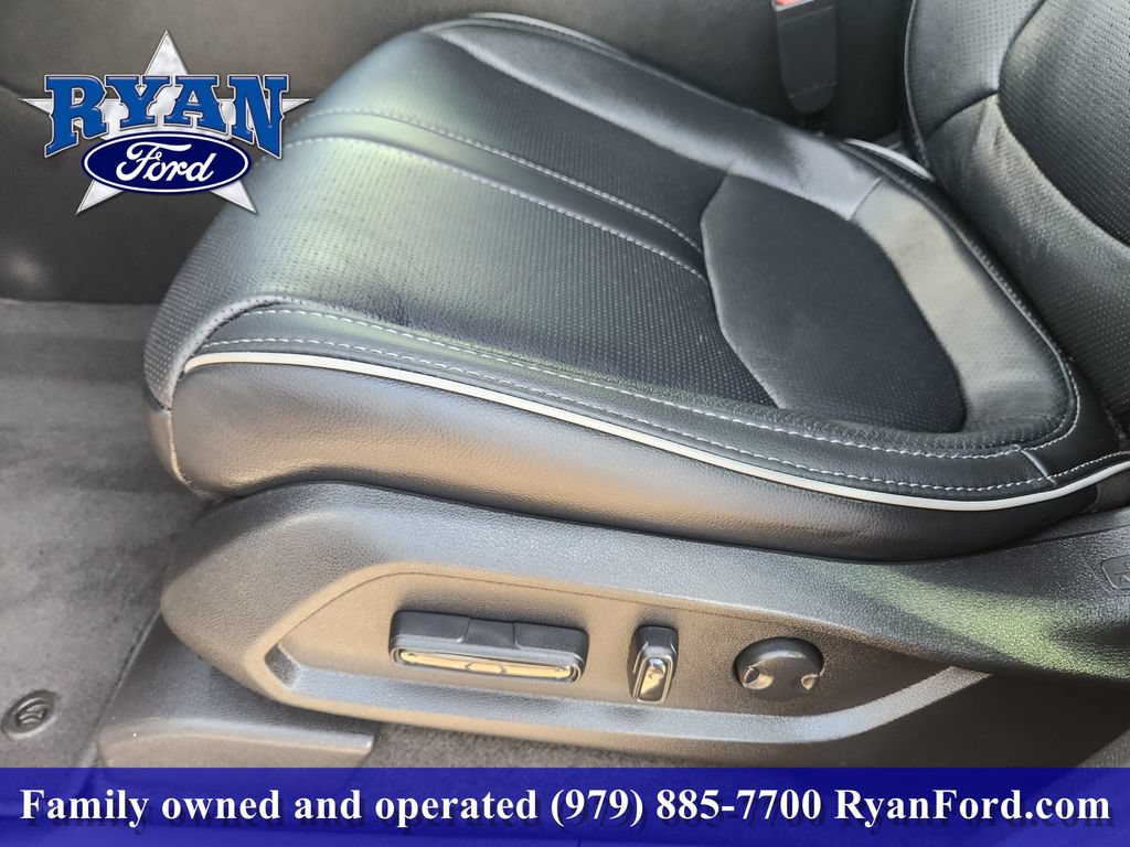 Used 2025 Honda Pilot Elite image 18