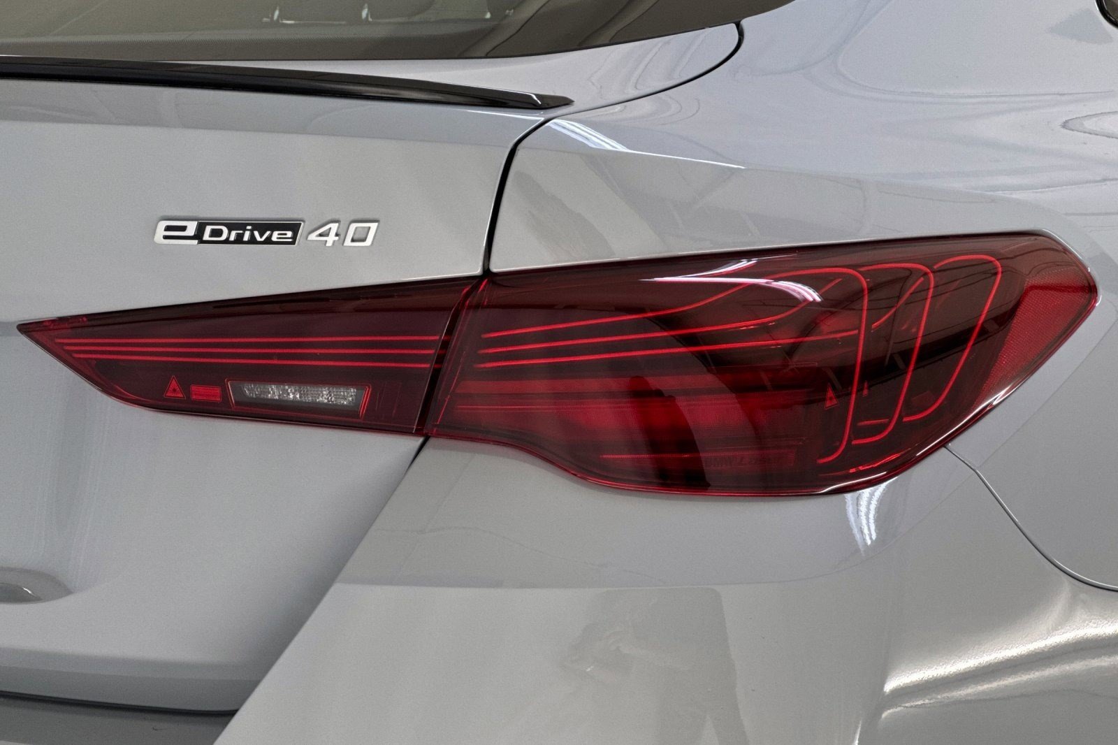 New 2026 BMW i4 eDrive40 w/ M Sport Package RWD image 12