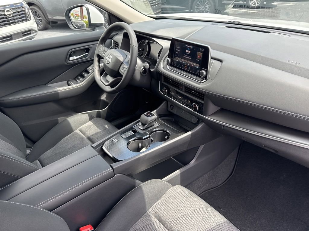 New 2026 Nissan Rogue SV FWD image 18