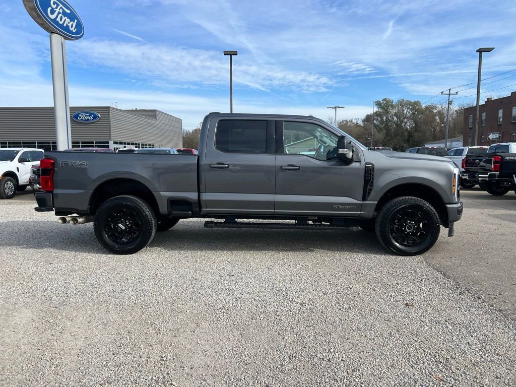 Used 2025 Ford F350 Lariat w/ Lariat Ultimate Package image 9