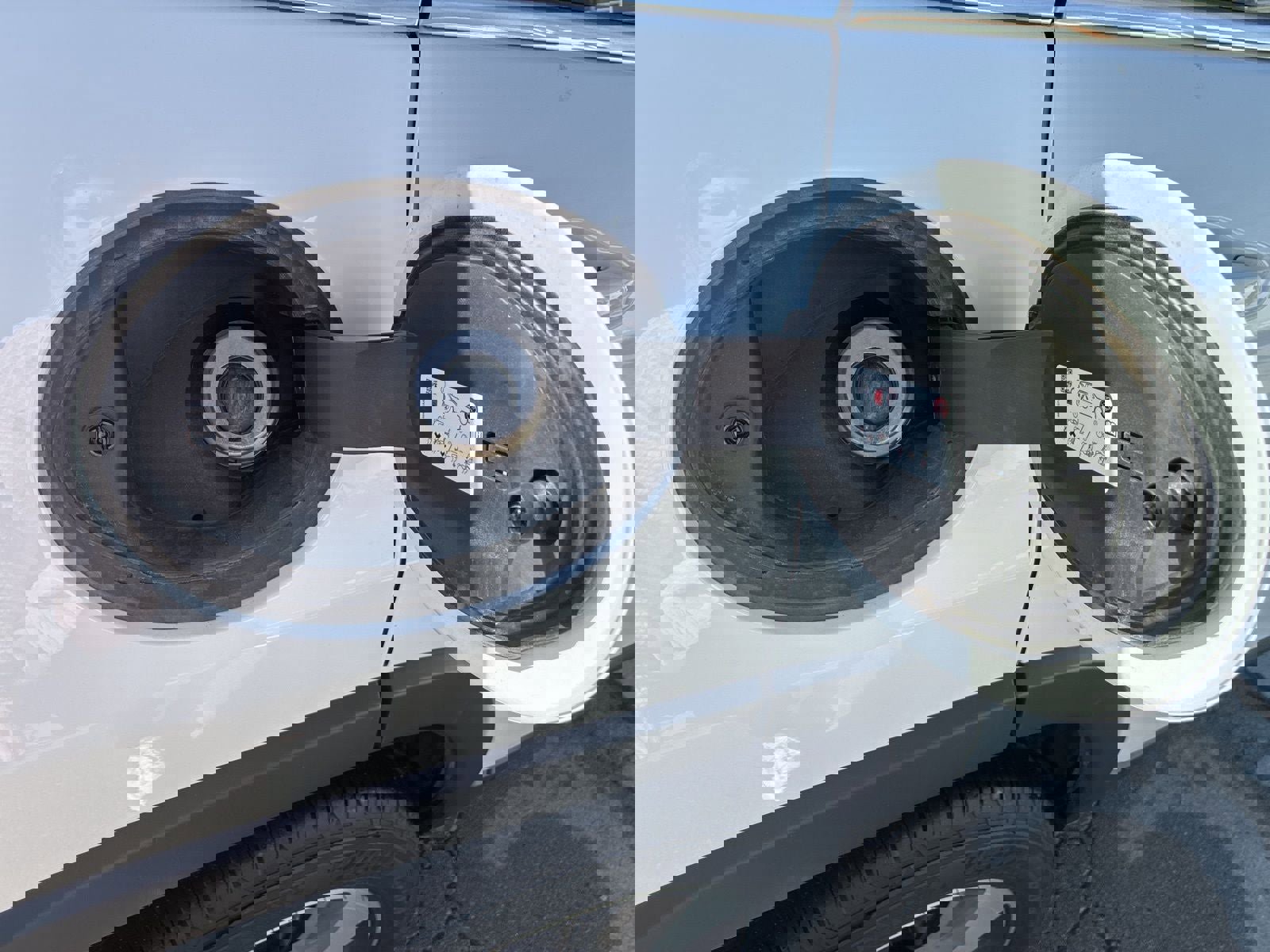 Used 2021 Jeep Cherokee Limited image 19