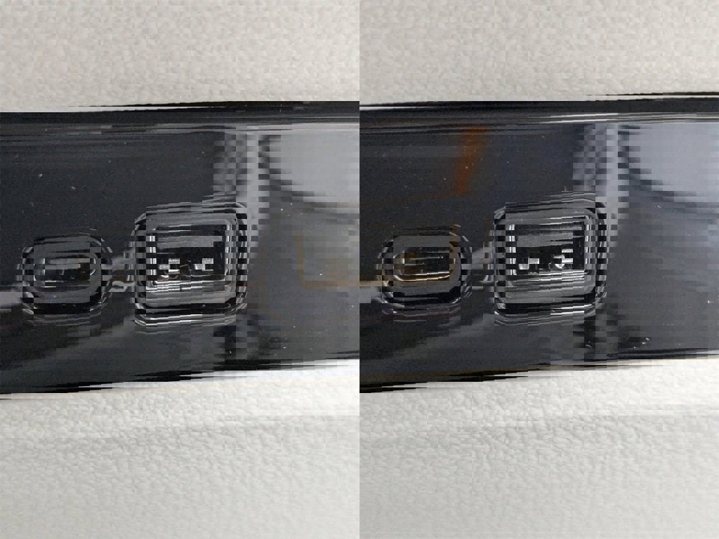 New 2026 Buick Enclave Avenir image 25