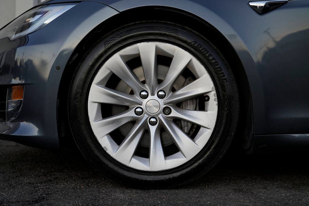 Used 2017 Tesla Model S 75D AWD/4WD image 13