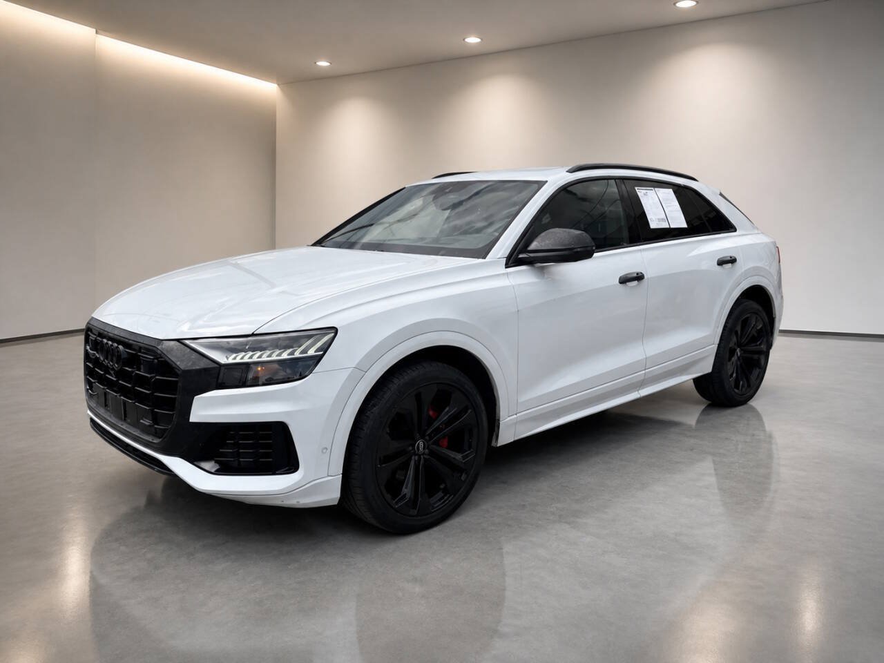 Used 2019 Audi Q8 Prestige w/ Luxury Package AWD/4WD image 2