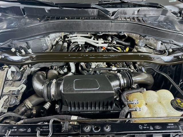 Used 2020 Ford Explorer Platinum w/ Premium Technology Package image 33