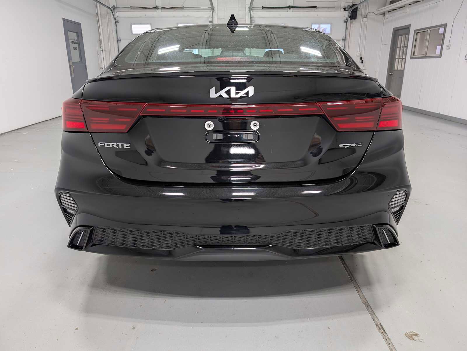 Certified 2024 Kia Forte GT-Line w/ GT-Line Premium Package image 9