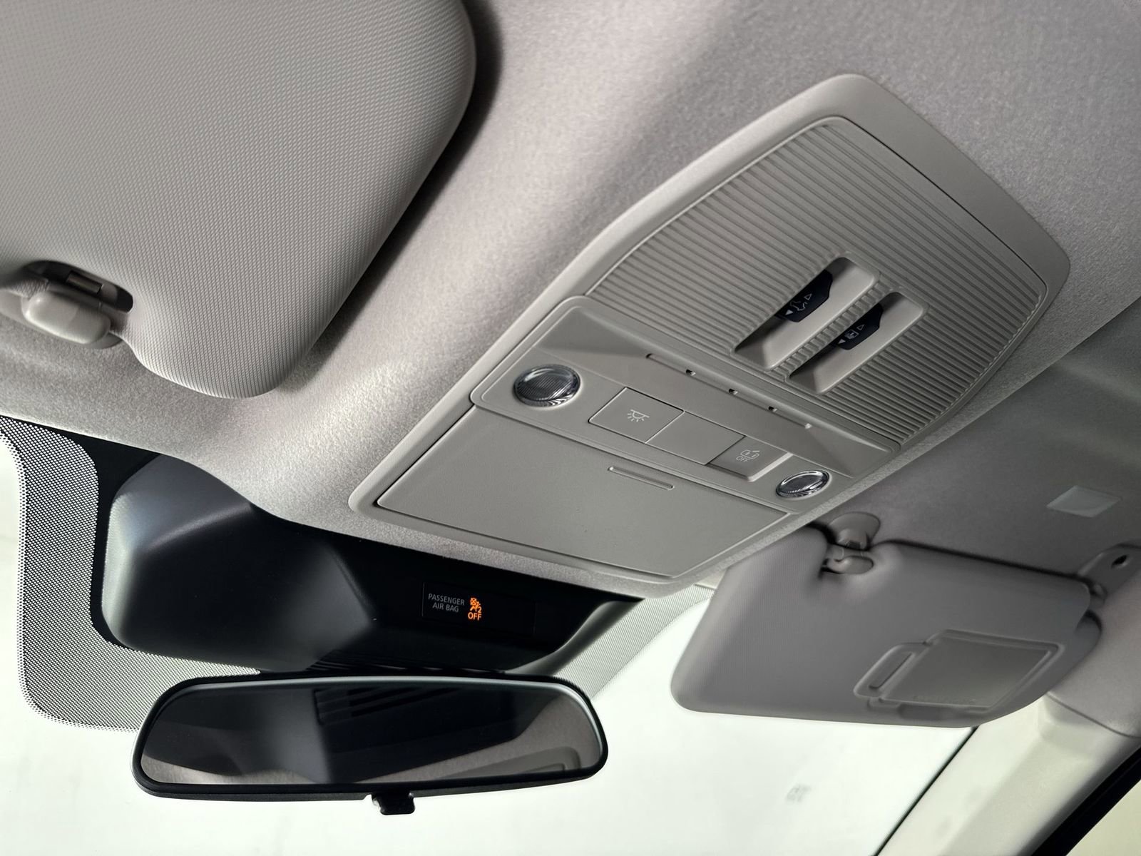 New 2025 Nissan Kicks SV w/ SV Premium Package image 10