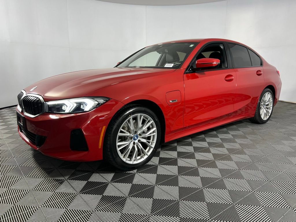 Used 2023 BMW 330e w/ Driving Assistance Package RWD image 2