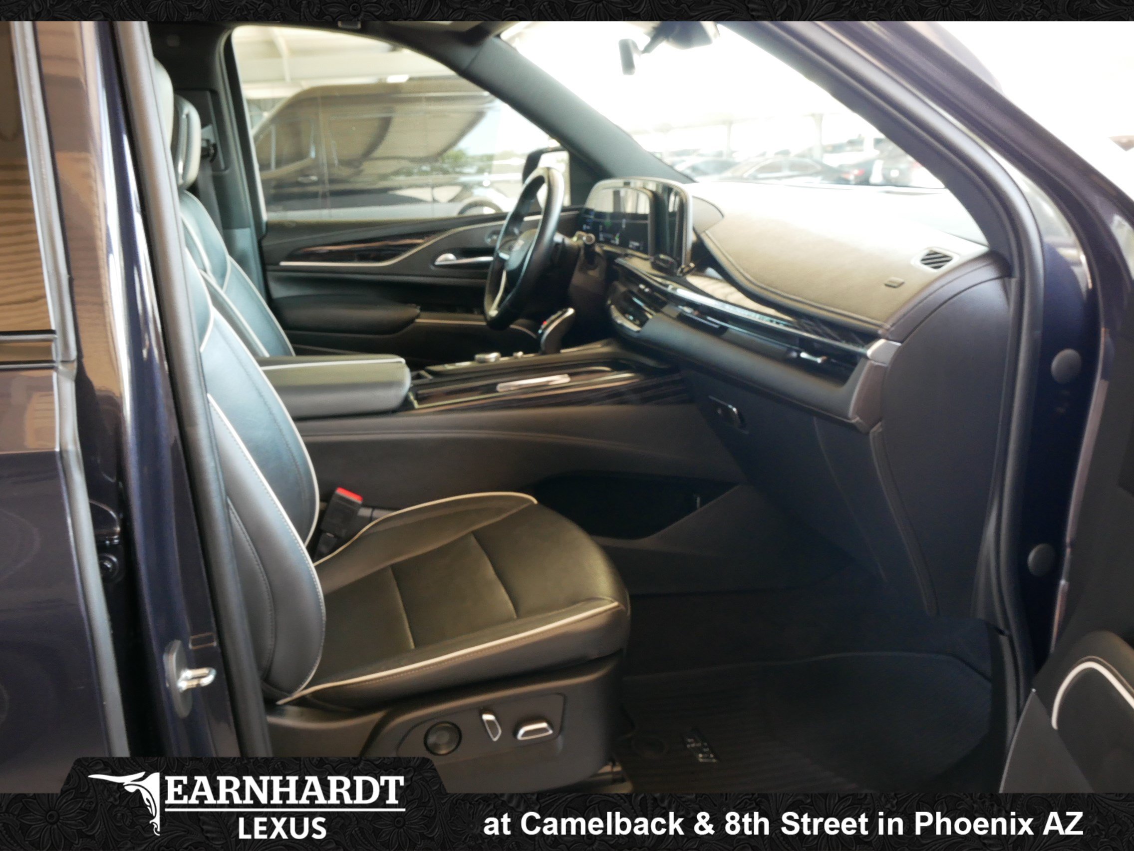 Used 2022 Cadillac Escalade Sport AWD/4WD image 10